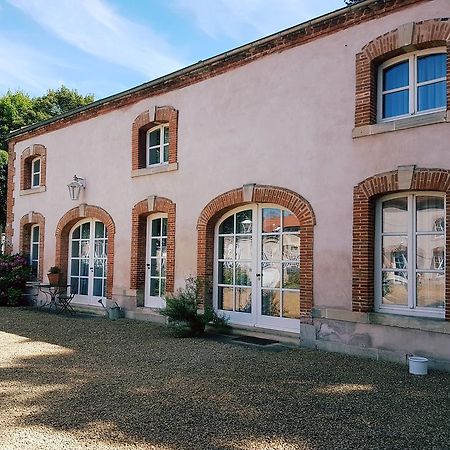 Chateau Mesny Gite Au Fil Des Pages Vic-sur-Seille ภายนอก รูปภาพ